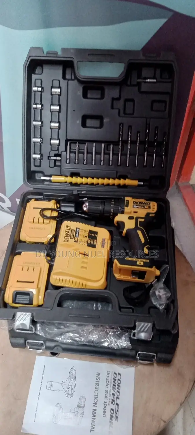 Battery Drill 20v DEWALT
