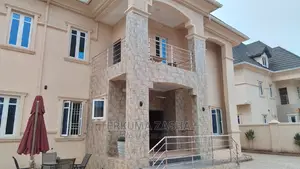 5bdrm Duplex in Apo District for sale