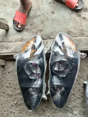 Headlamp Toyota Corolla 2003-2007 Tinted Spot