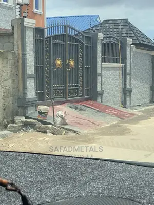 Standard Gate