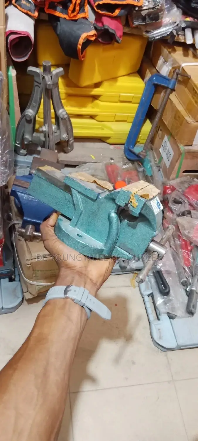 Bench Vice 4"