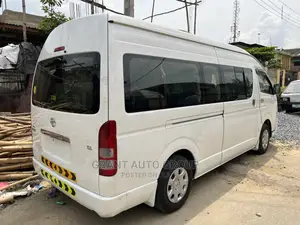 Toyota HiAce 2015 White