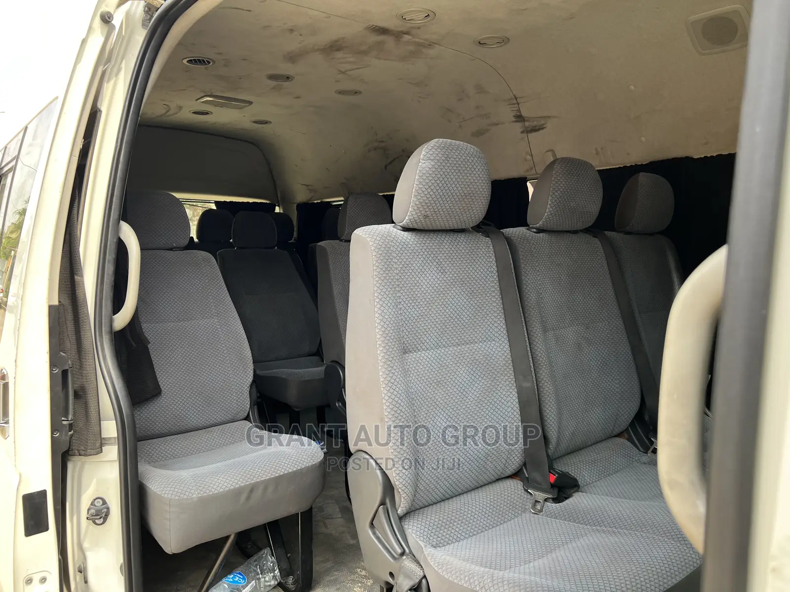 Toyota HiAce 2015 White