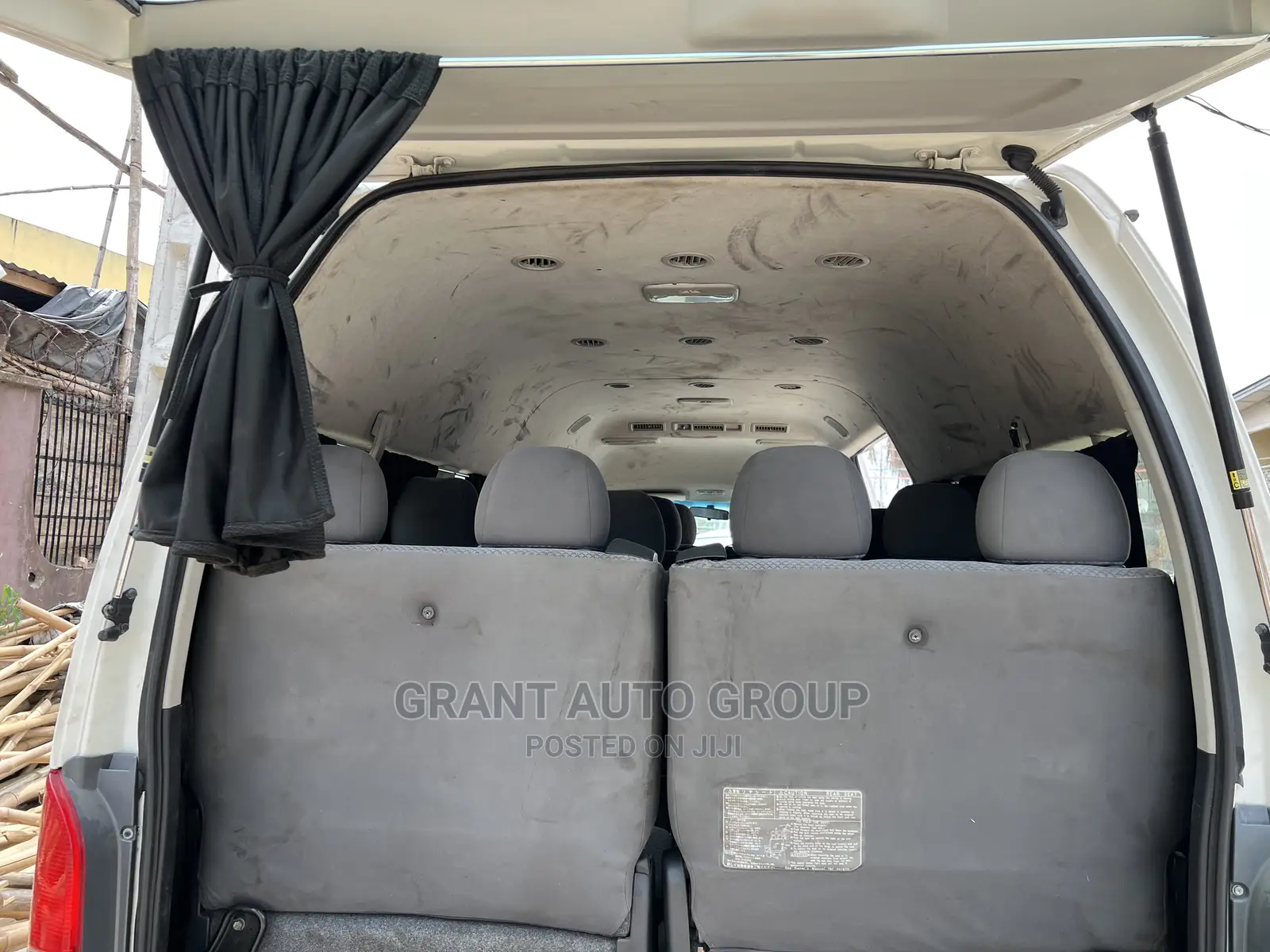 Toyota HiAce 2015 White