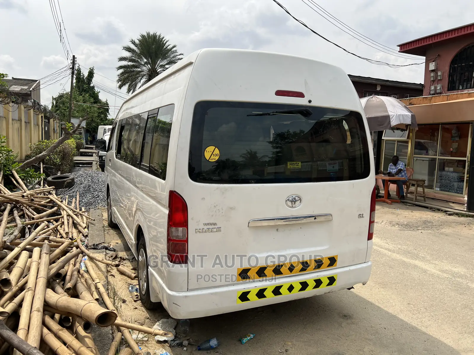 Toyota HiAce 2015 White