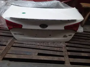 Complete Boot With Stainless Spoiler for Optima 2013