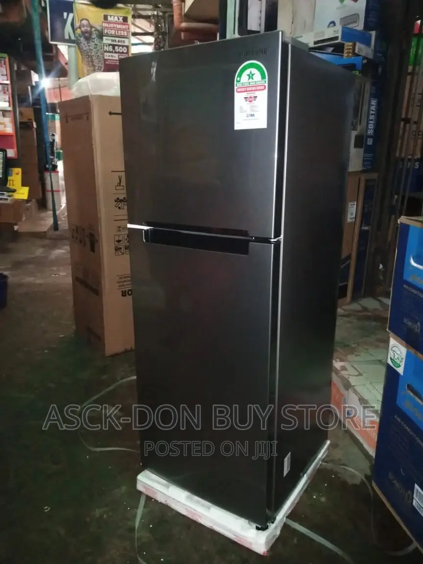 Original Samsung 231liters Standing Fridge and Freezer Ice.