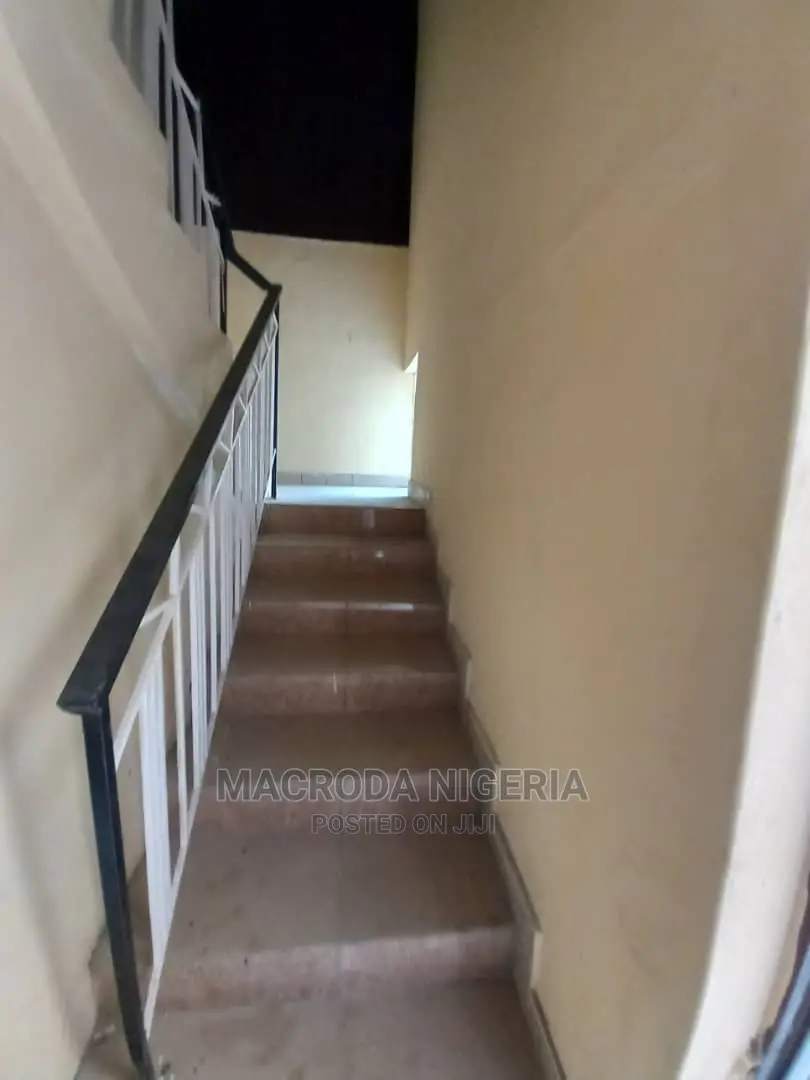5bdrm Duplex in Mende Maryland for rent