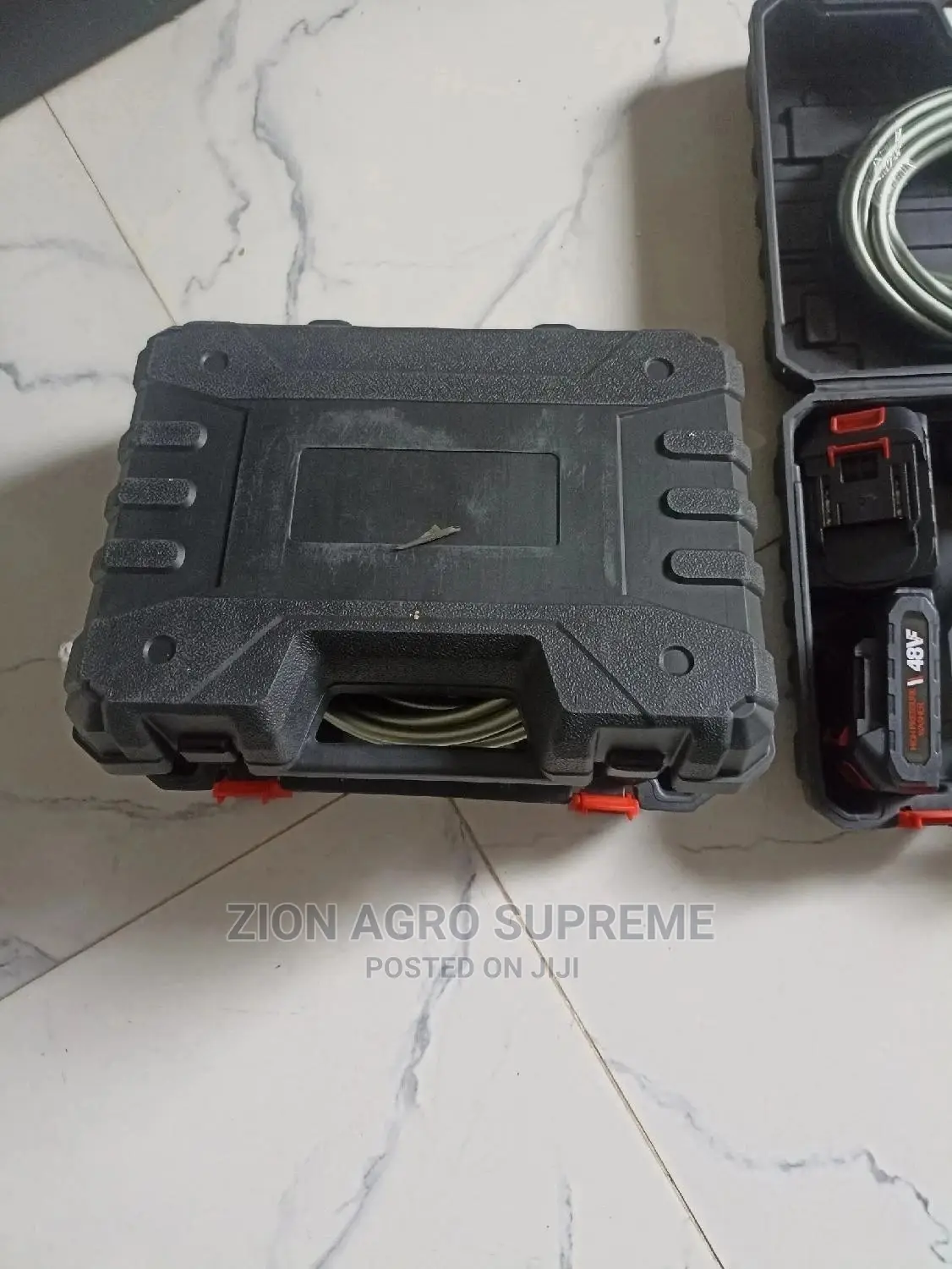 Rechargeable Wetting Gun.