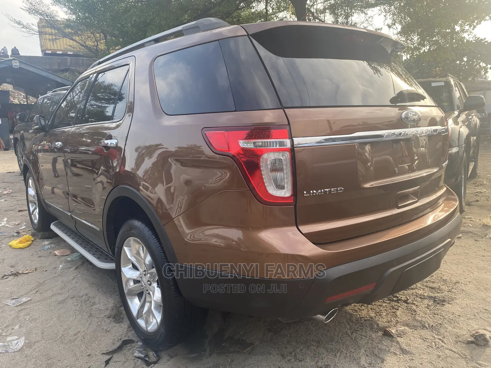 Ford Explorer 2011 Brown