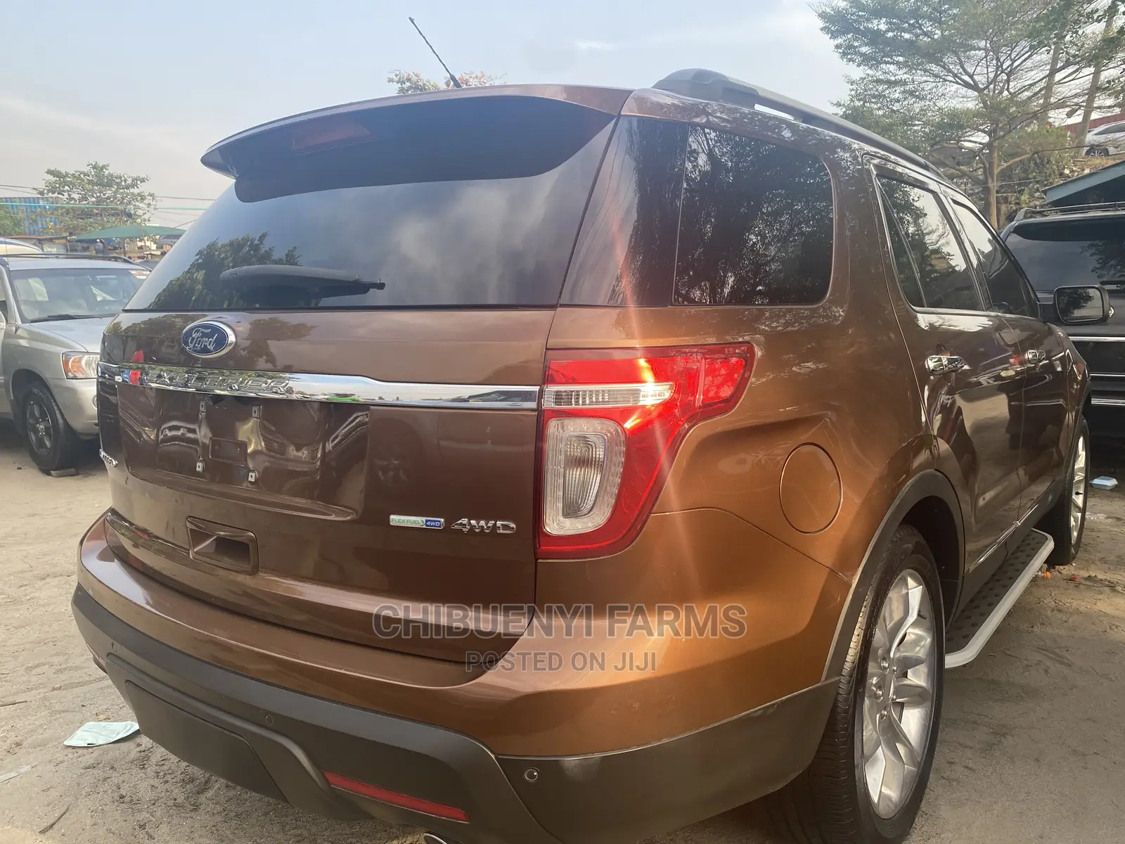 Ford Explorer 2011 Brown