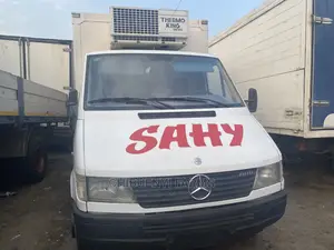 Mercedes Sprinter Cooling Van