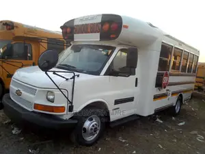 Chevrolet 3500 2004 White