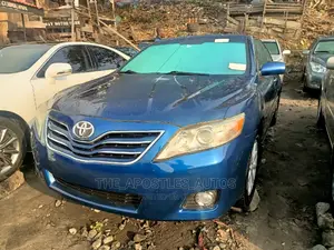 Toyota Camry 2011 Blue