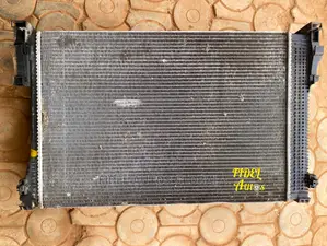 C300 W204 Radiator