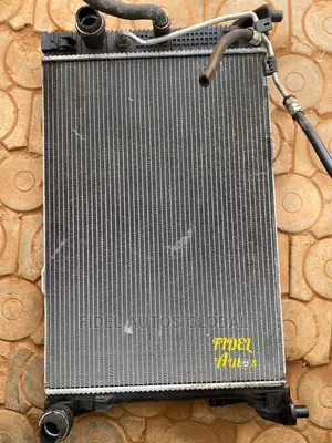 C300 W204 Radiator