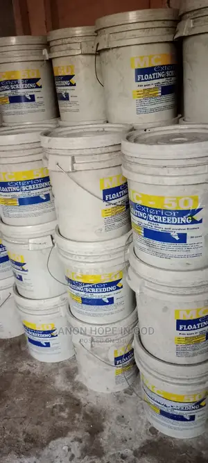 Mc-50 Screeding Putty for Exterior Screeding