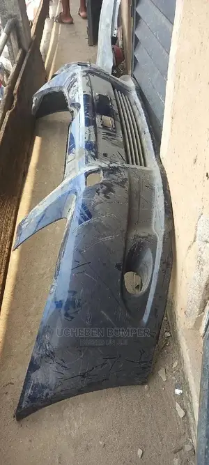 Empty Front Tokunbor Bumper Toyota Avensis 2010