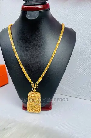 Unique Chain and Pendant