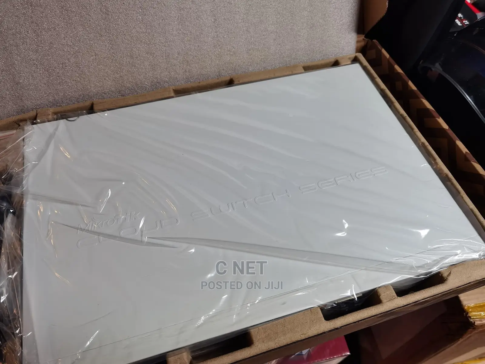 Mikrotik CRS 328-24p-4s+Rm