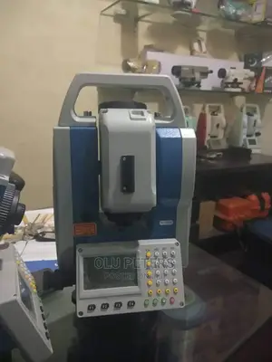 Stonex R1plus 2” Reflectorless Total Station