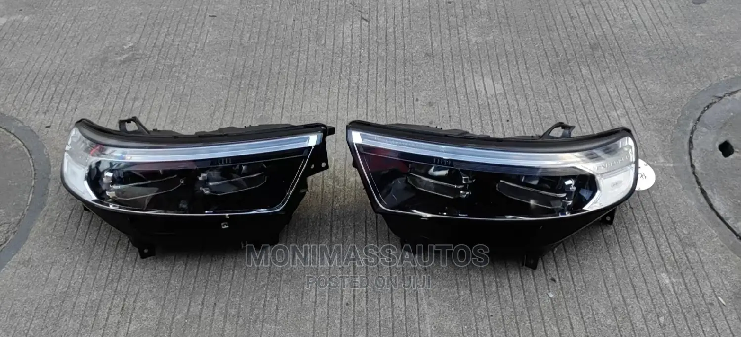 Headlight Ford Explorer 2022