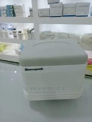 4.5L Medical Cooler Box Gps-Installable Vaccine Cooler Box