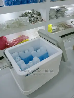 Bioevopeak Laboratory 4.5 L Medical Cooler Box
