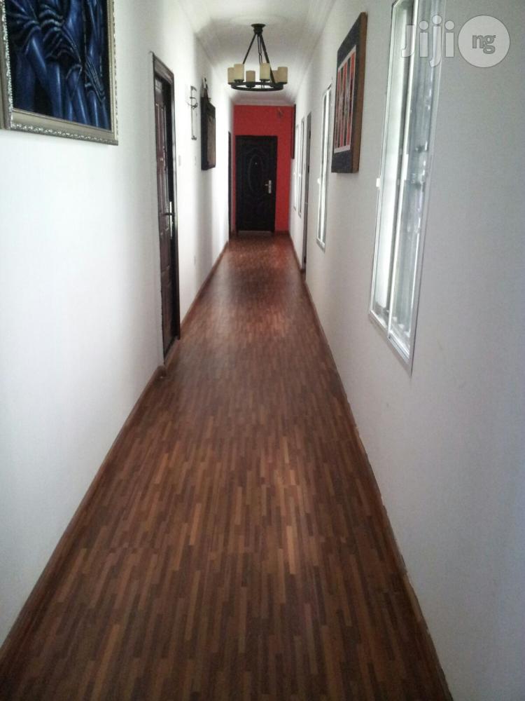 Laminate Floor Discount