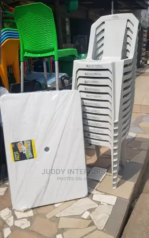 Restaurant Plastic Chair and Table 3sets