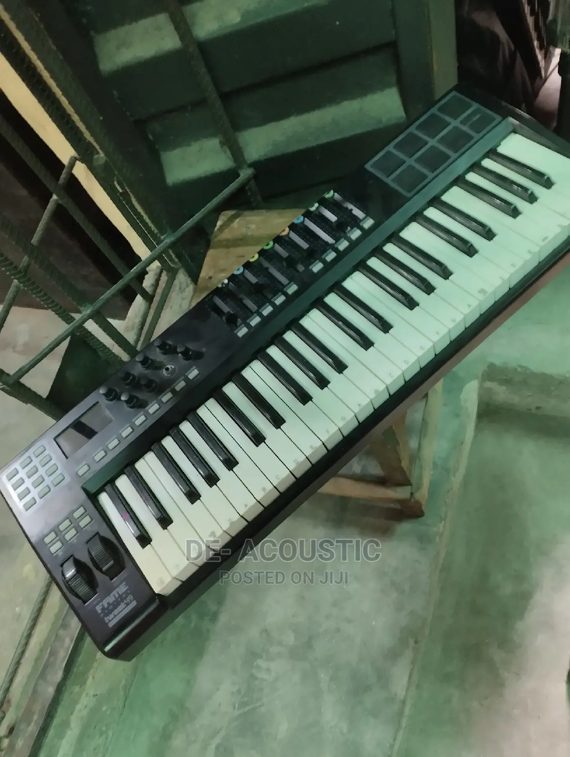 49-Key MIDI Keyboard Fame Tweak 49: 1 Review.