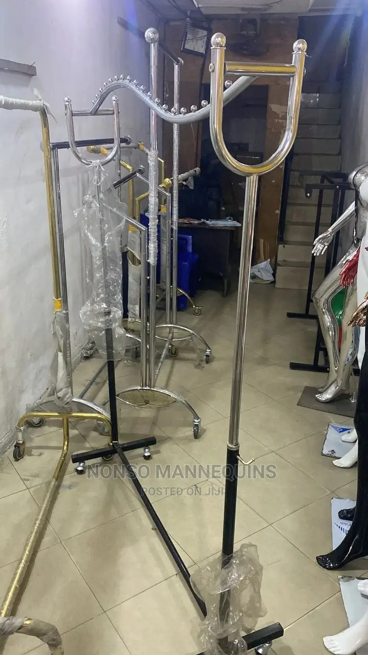 Single Wavy Clothes Rack