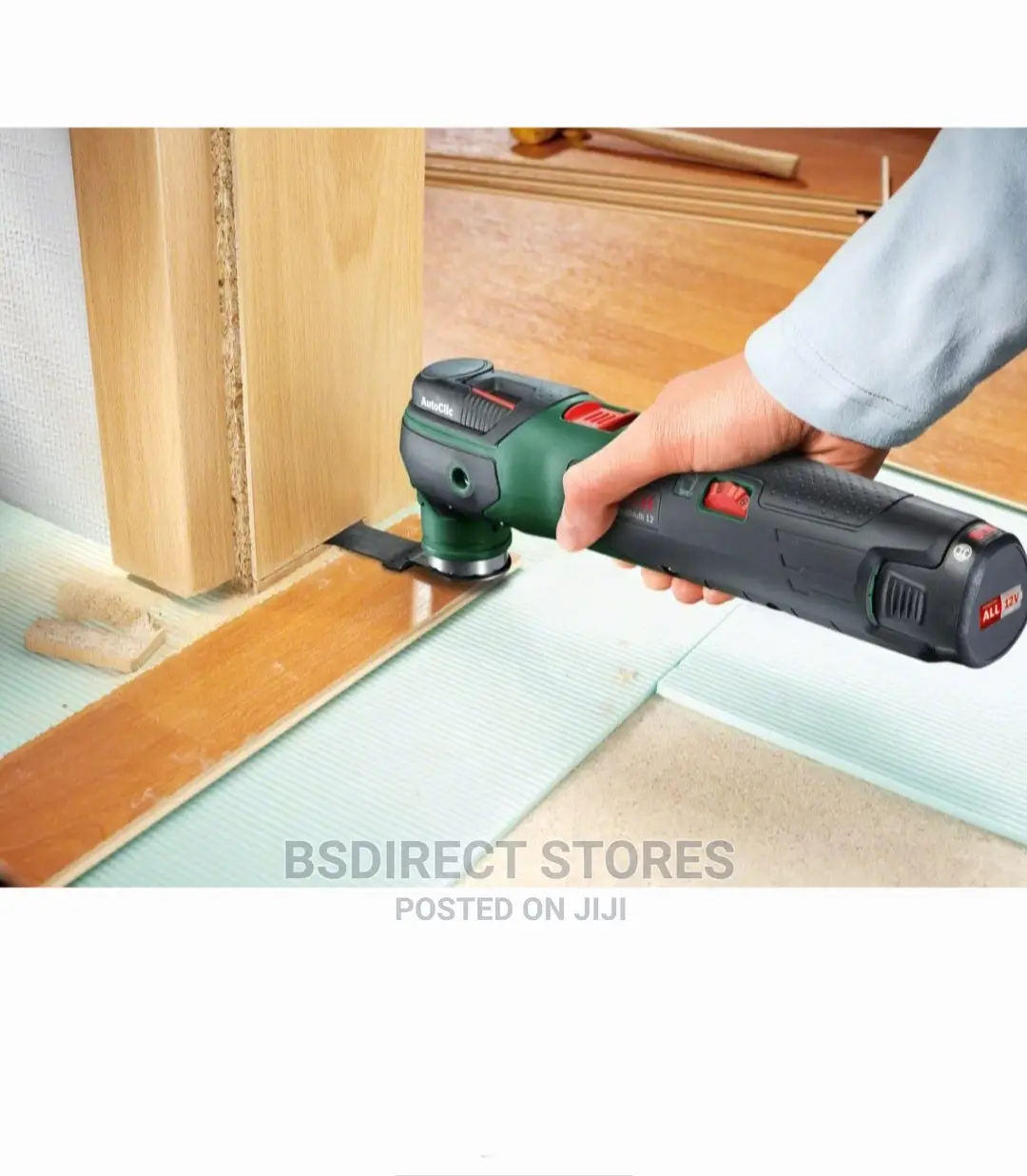 Bosch UNIVERSALMULTI 12v Cordless Starlock Oscillating Tool