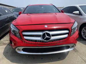 Mercedes-Benz GLA-Class 2016 Red