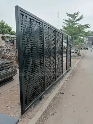 Lesser Cut Gate