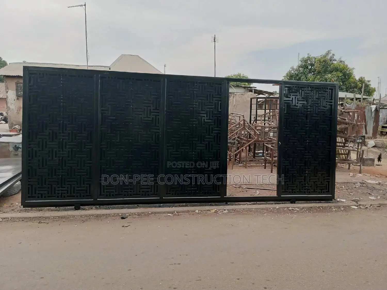 Lesser Cut Gate