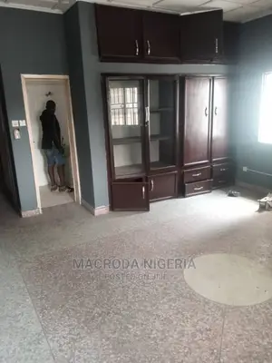 4bdrm Duplex in Lekki Phase 1 for rent