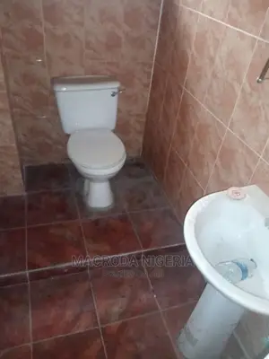 4bdrm Duplex in Lekki Phase 1 for rent