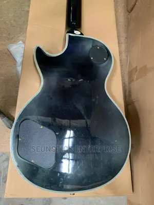 Quality Maison Les Paul Style Guitar
