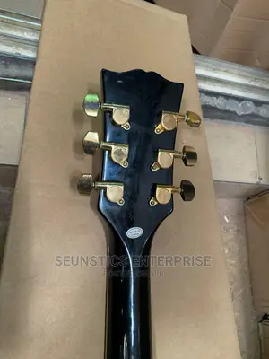 Quality Maison Les Paul Style Guitar