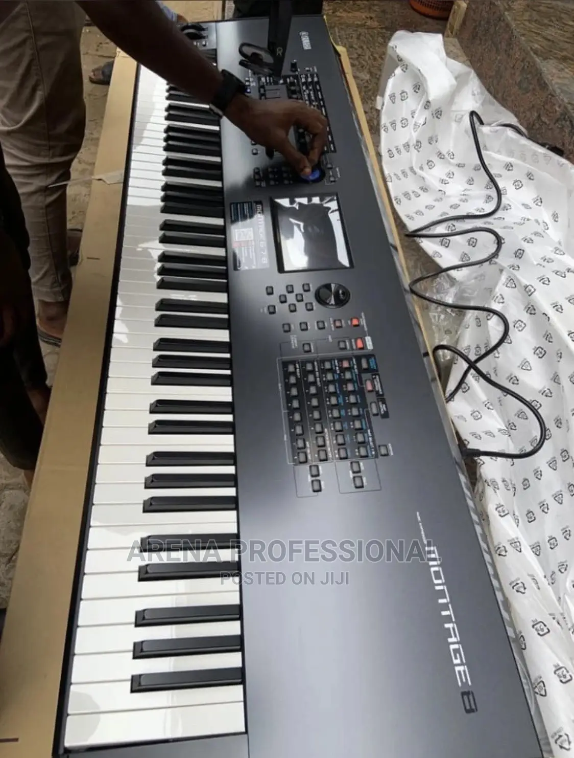Yamaha Montage 8 Synthesizer Workstation