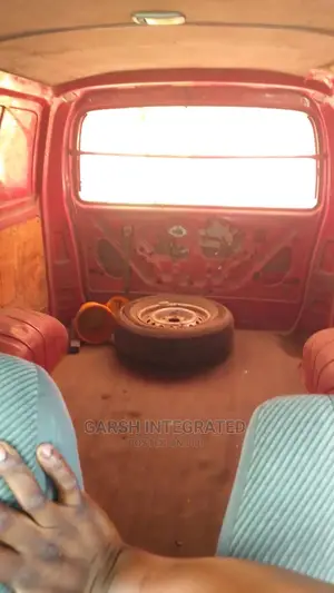 Hiace Bus for Haulage