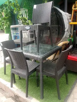 Restaurant 4 Seaters Table Set