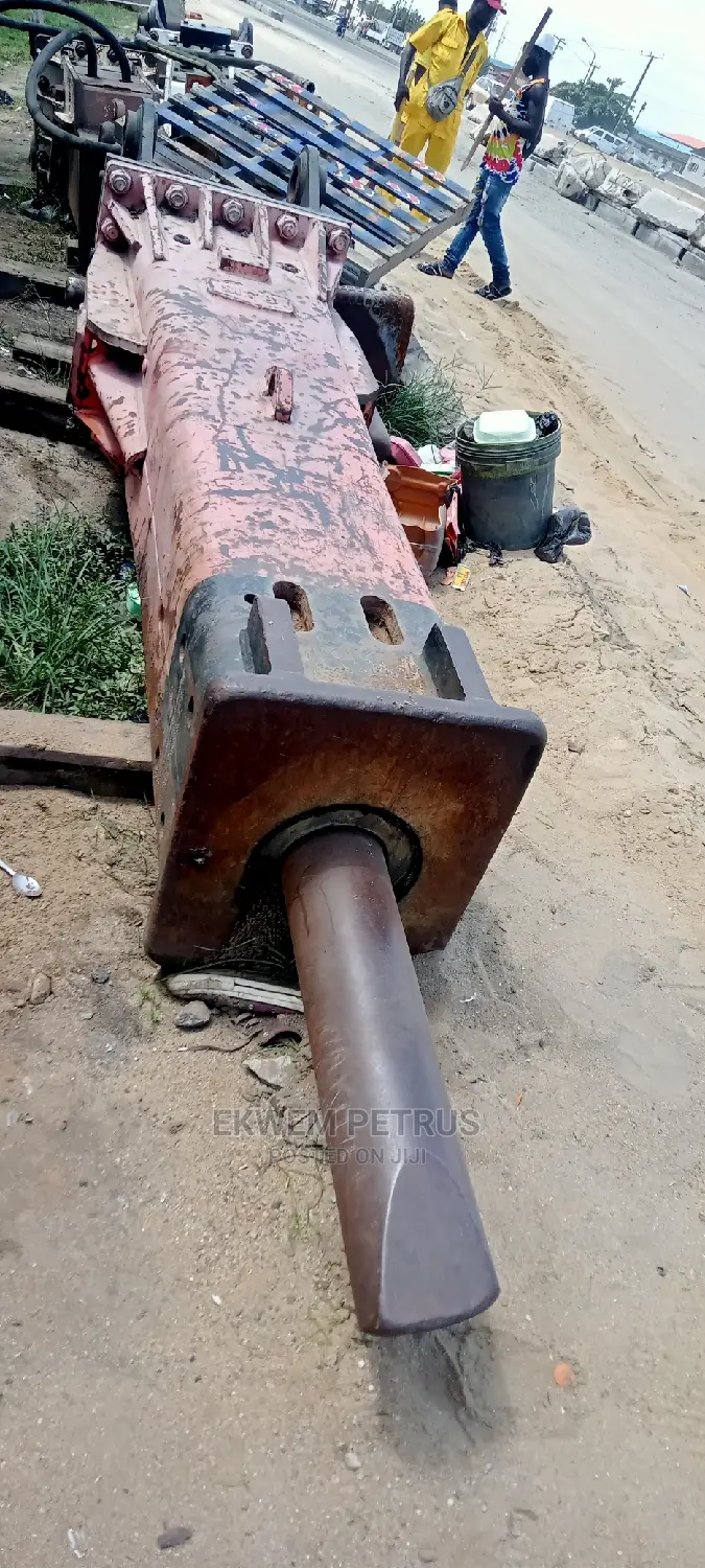 American Used MTB 345-375 Jack Hammer Breakers