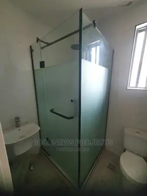 Bathroom Tempered Hinge Glass Cubicle