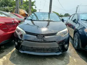 Toyota Corolla 2016 Black