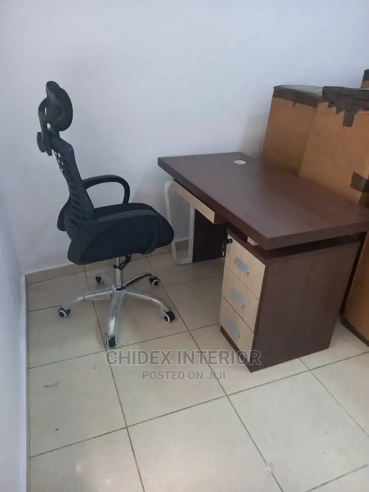 Office Classic Table