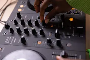 Pioneer DDJ- Flx4 Dj Controller