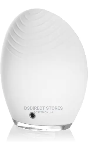 Foreo Luna Sensitive Skin Facial Cleansing Anti-aging Device