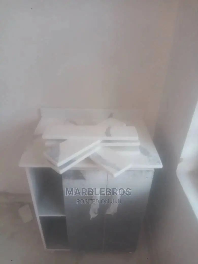 White Marble Stone Countertop Finishing MB